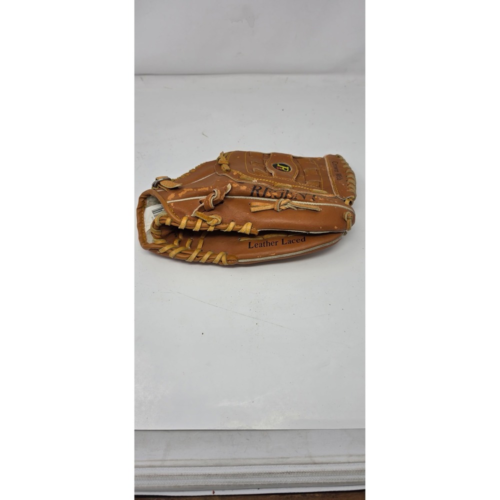 Regent Sports All Star Baseball Glove 12.5" RHT Leather Laced Crown Web 03230